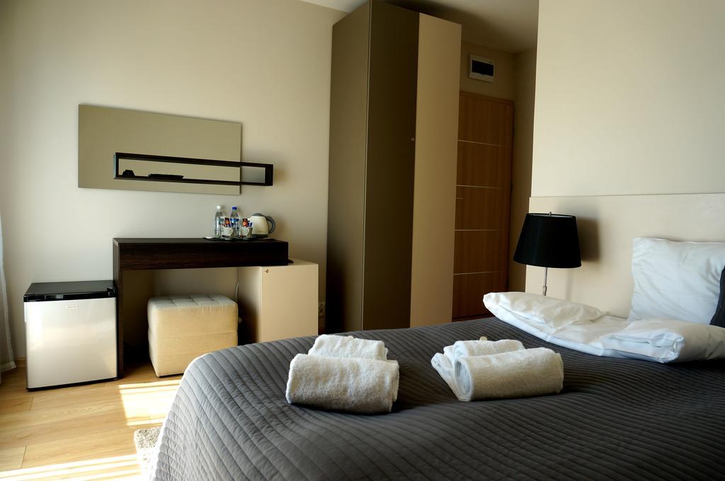 Villa Modlin Airport Nowy Dwór Mazowiecki 객실 사진