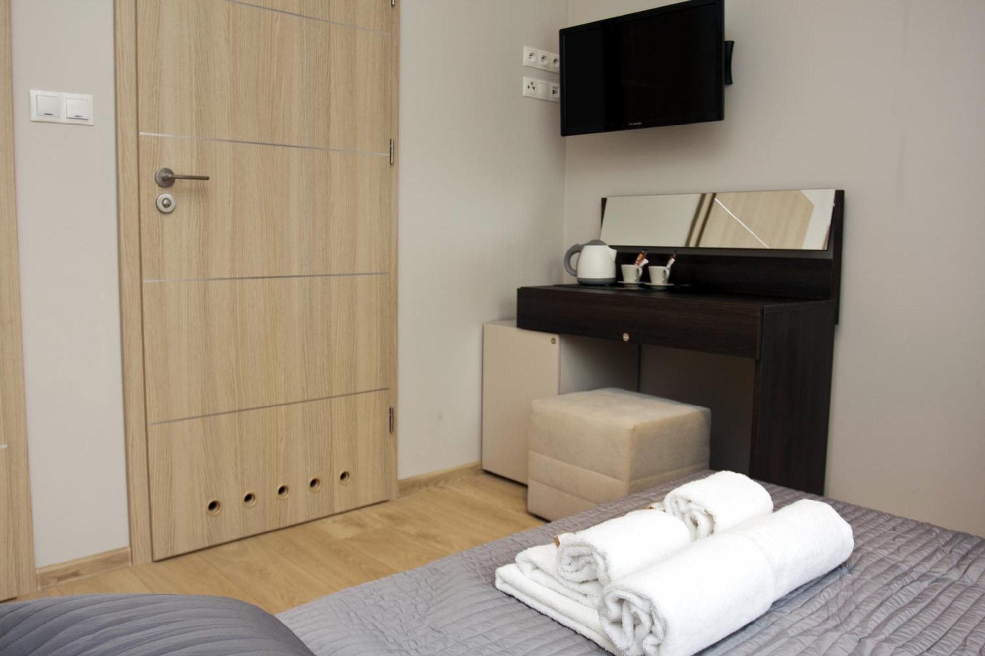 Villa Modlin Airport Nowy Dwór Mazowiecki 객실 사진